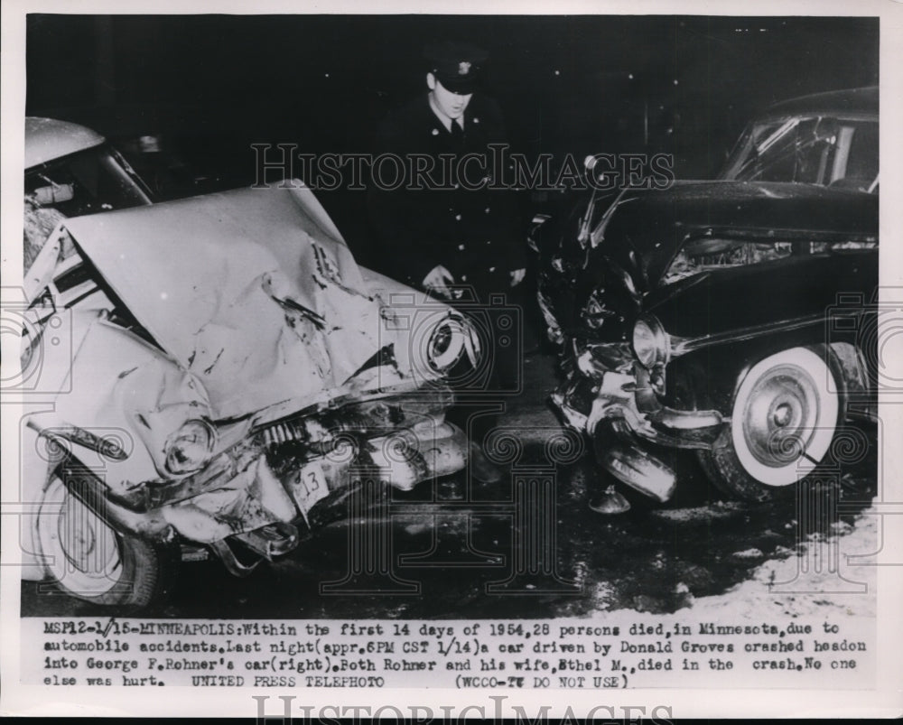 1954 Press Photo Car Wreck of Donald Groves, George F. Rohner in Minneapolis