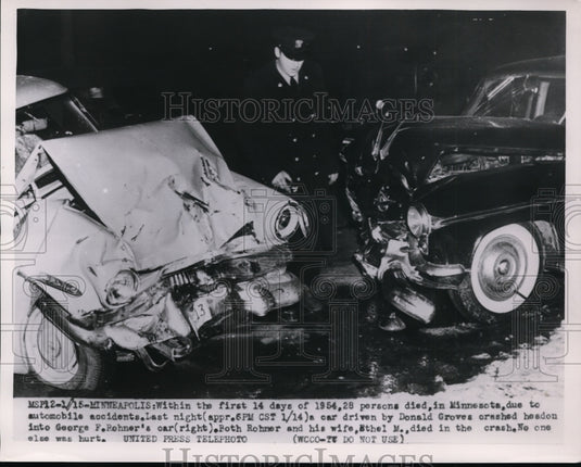1954 Press Photo Car Wreck of Donald Groves, George F. Rohner in Minneapolis