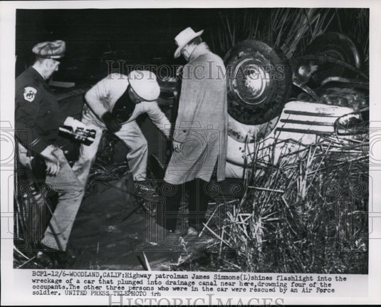 1954 Press Photo Police Inspecting Car Wreck in Drainage Canal, Woodland, CA