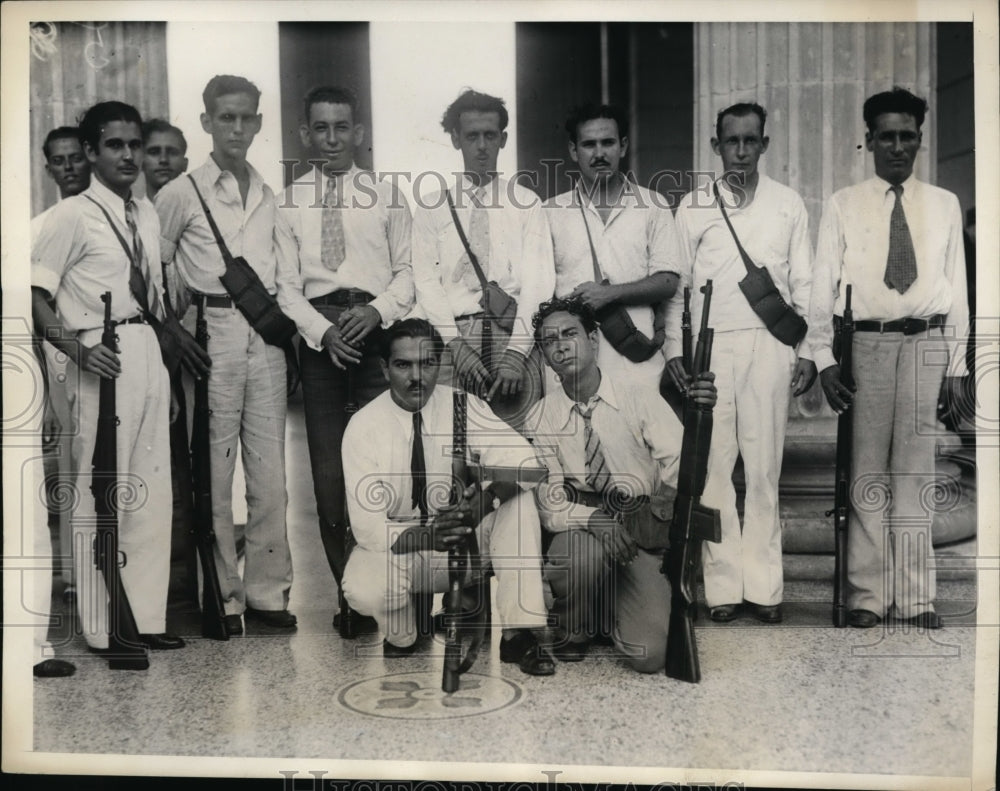 1933 Press Photo Santiago Almrez & Ysmael Seijas & Other Students of University