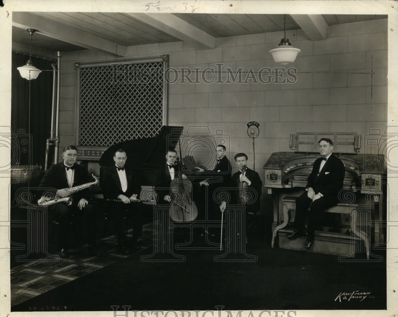 Load image into Gallery viewer, 1929 Press Photo N.C.F.L. Broadcasters 8 O'Clock Concert Ensemble - nef48545
