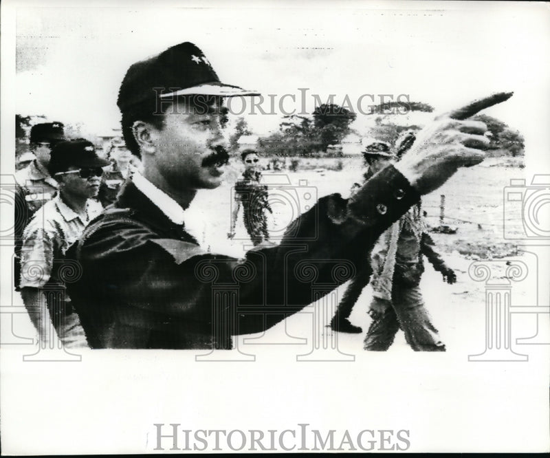 Load image into Gallery viewer, 1970 Press Photo Nguyen Cao Ky Inspecting Troops in Neak Luong, Cambodia
