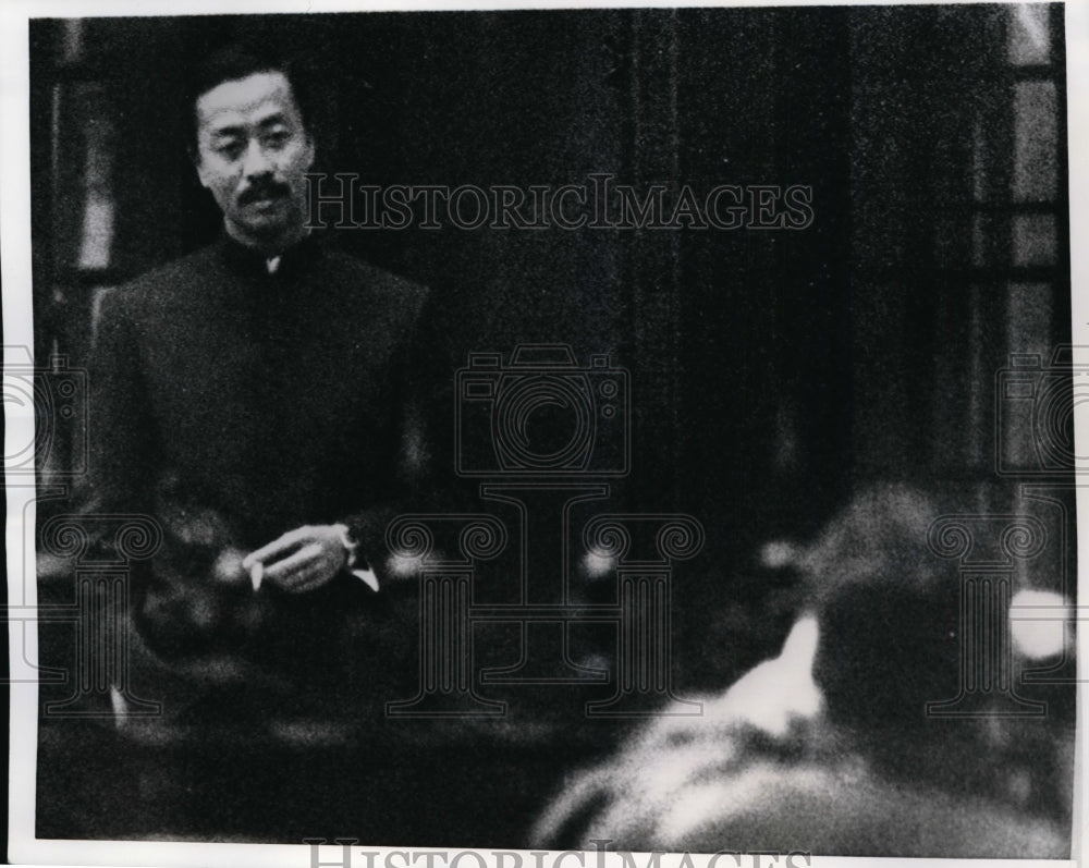 1968 Press Photo Vietnam Premier Nguyen Cao Ky at Home, Paris, France