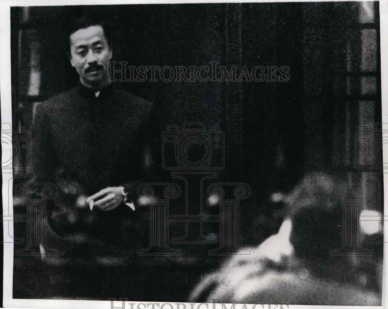Load image into Gallery viewer, 1968 Press Photo Vietnam Premier Nguyen Cao Ky at Home, Paris, France
