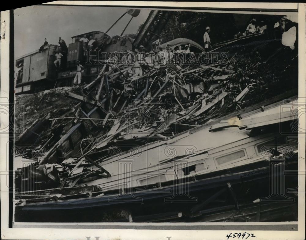 1938 Press Photo Debris of Train Wreck in Kingston, Jamaica that Killed 60