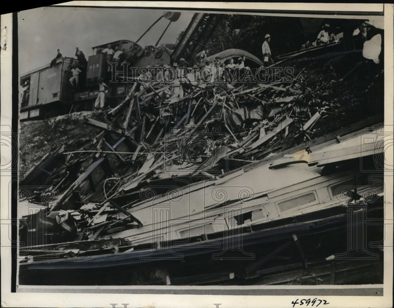 Load image into Gallery viewer, 1938 Press Photo Debris of Train Wreck in Kingston, Jamaica that Killed 60
