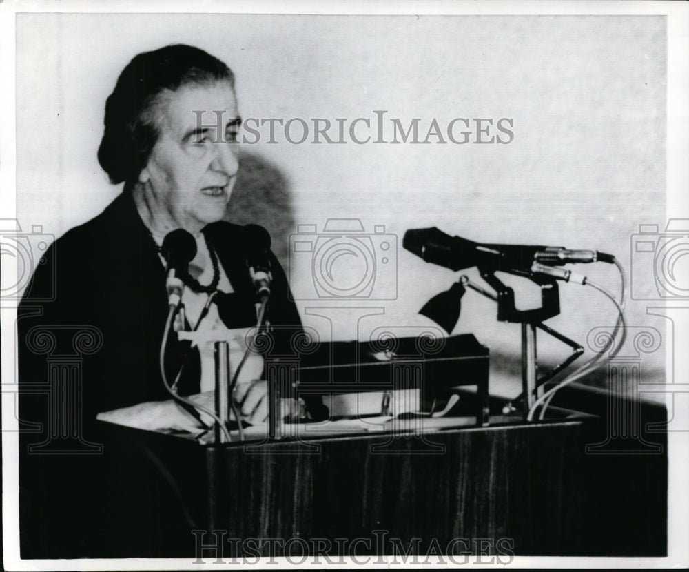 1969 Press Photo Golda Meir Addressing Knesset Israeli Parliament in Jerusalem