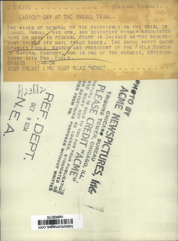 1934 Press Photo Banker Stanley Field Entering Court With Mrs. Field - nef49016