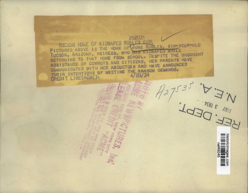 Load image into Gallery viewer, 1934 Press Photo Home of June Roble Six Year Old Kidnapped Returning From School
