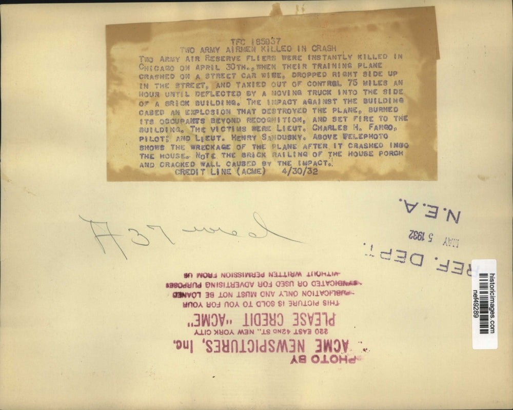 1932 Press Photo Army Training Plane crashed on a street in Chicago - nef49289