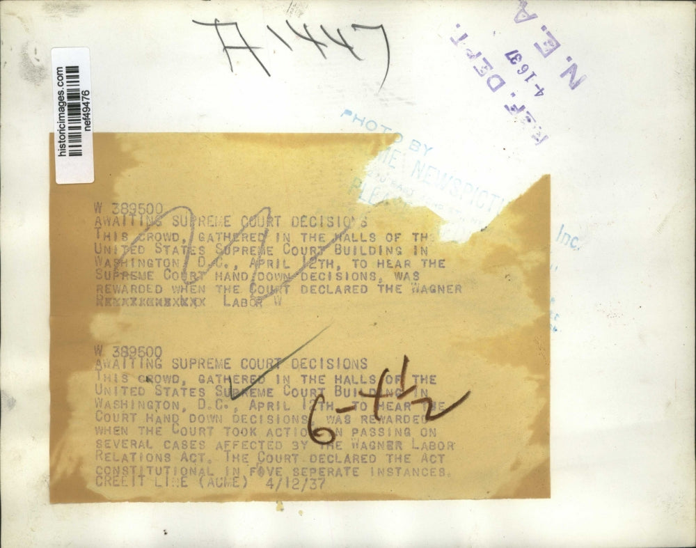 1937 Press Photo Crowd Awaits Wagner Labor Relations Act Supreme Court Decisions