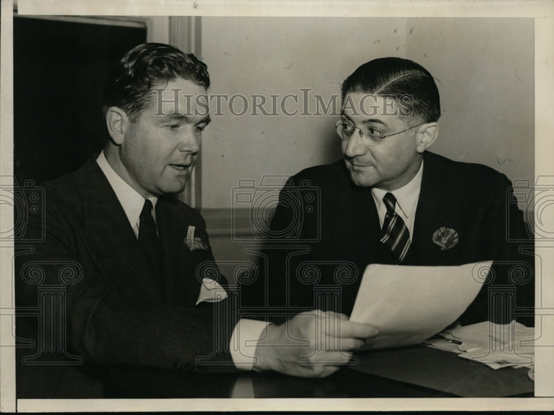 Load image into Gallery viewer, 1938 Press Photo Joseph V. Loscalzo, James J. Delaney of Donald Carroll Jr Trial
