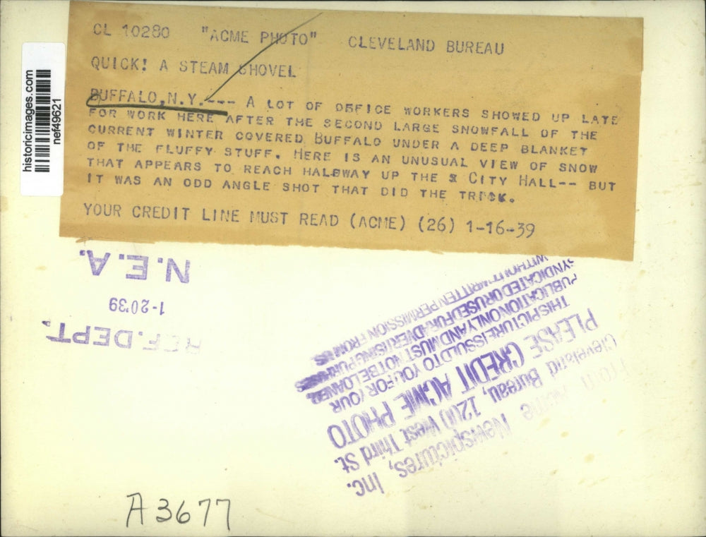 1939 Press Photo Snowbank Near City Hall, Buffalo, New York - nef49621