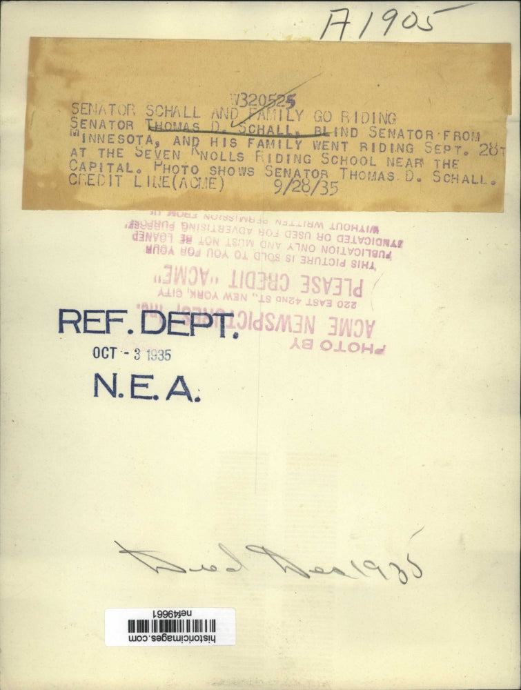 1935 Press Photo Senator Thomas D. Schall at Seven Knolls Riding School