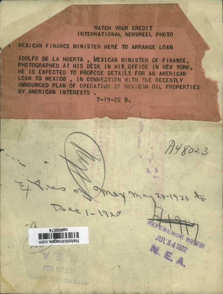 1922 Press Photo Adolfo De La Huerta Pictured at His Desk in His Office in NY