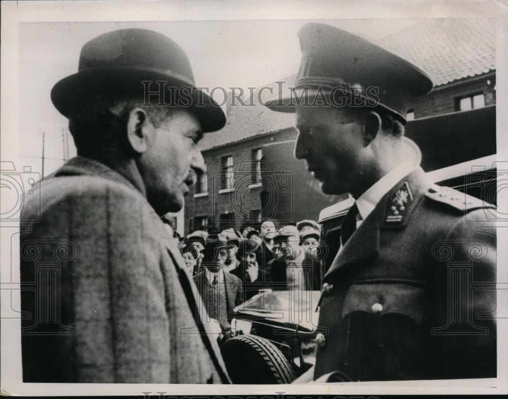 1936 Press Photo King Leopold III, M. Delattre Achille at Mine Explosion Scene