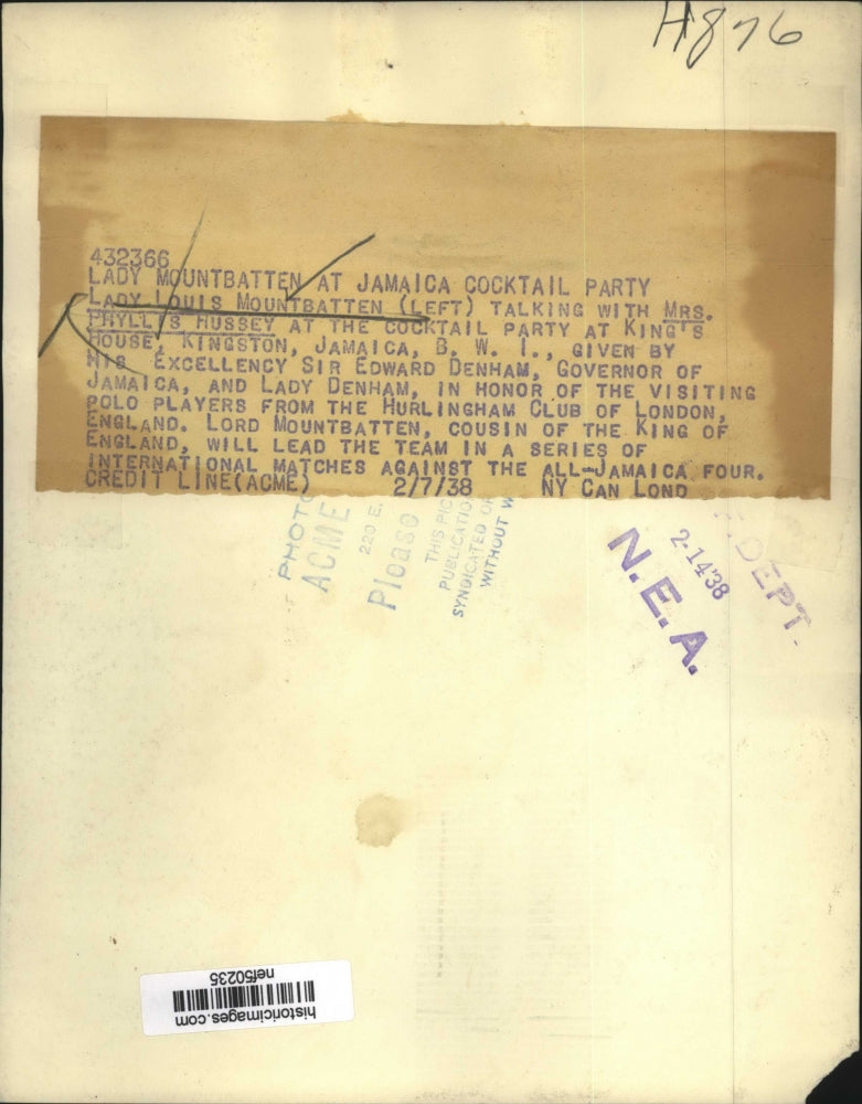 1938 Press Photo Lady Louis Mountbatten Talking with Mrs Phyllis Hussey at Party