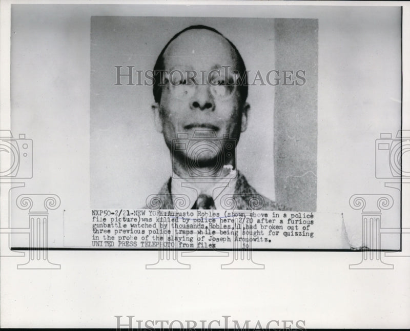 Load image into Gallery viewer, 1955 Press Photo Augusto Robles was killed by police after gun battle

