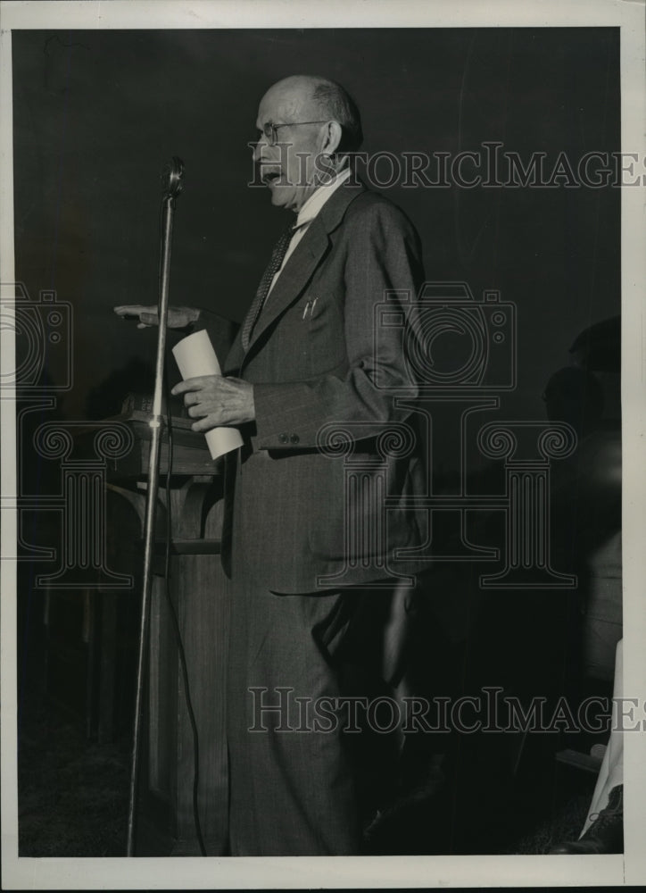 1939 Press Photo Gov Luren Dickinson Speaks Before 10,000 People at High School