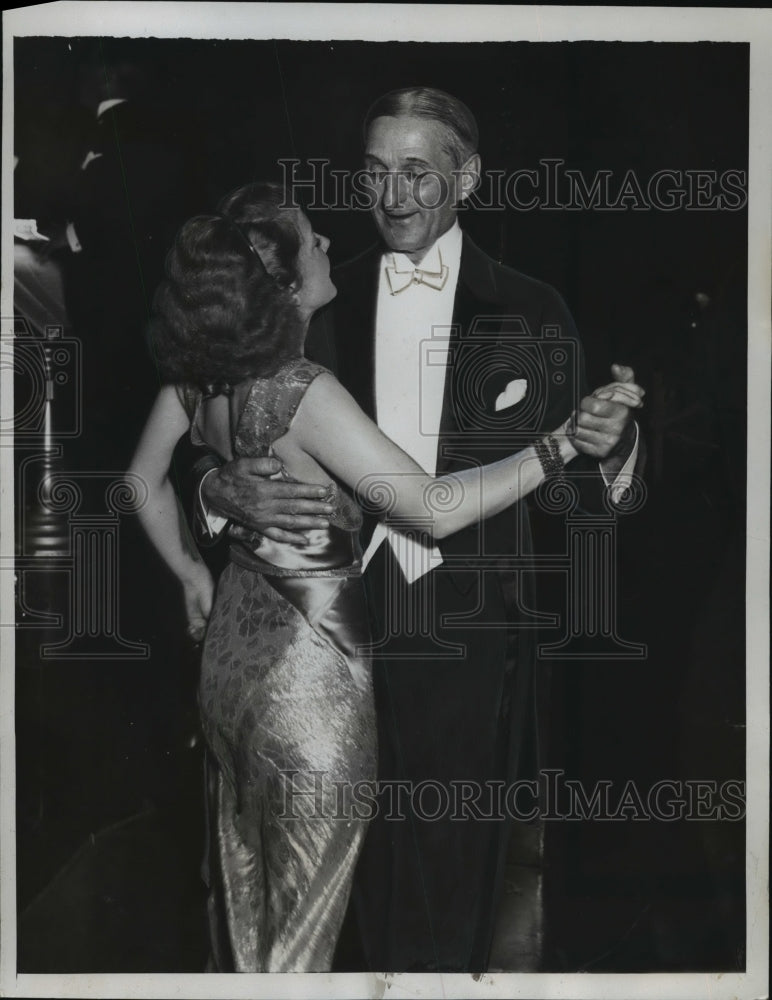 1933 Press Photo William Gibbs McAdoo, Ruth Selwyn Dancing at Birthday Party