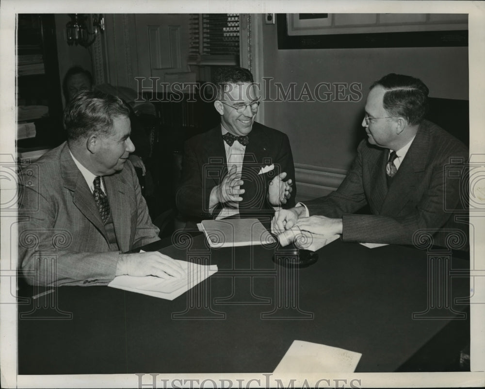 1946 Press Photo Ray C Ellis to be the First Witness Before Sen Judiciary Comm