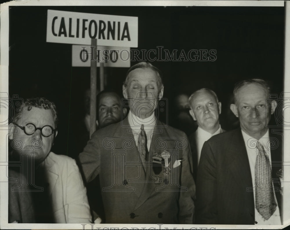 1932 Press Photo Sen.William McAdoo listened to prayer of Night Session opened