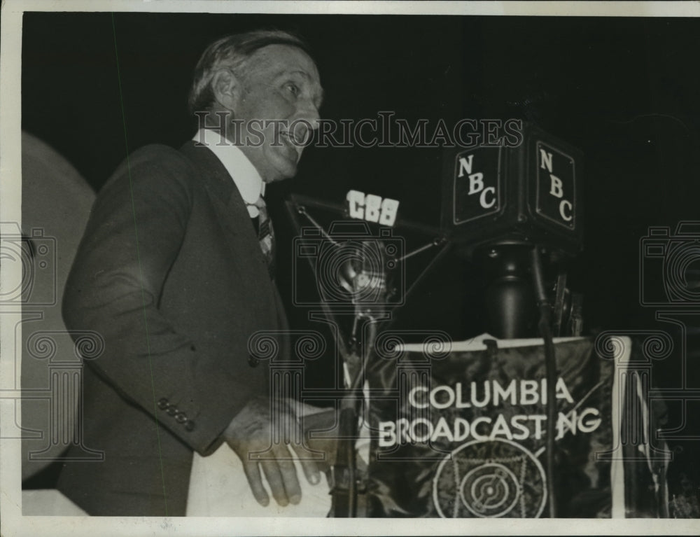 1932 Press Photo William McAdoo Announces California Delegation to Roosevelt