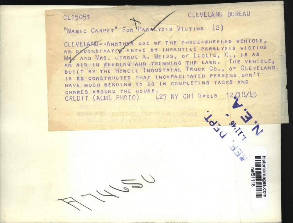 1945 Press Photo Infantile Paralysis Victims Using Howell 3-Wheeled Wagon