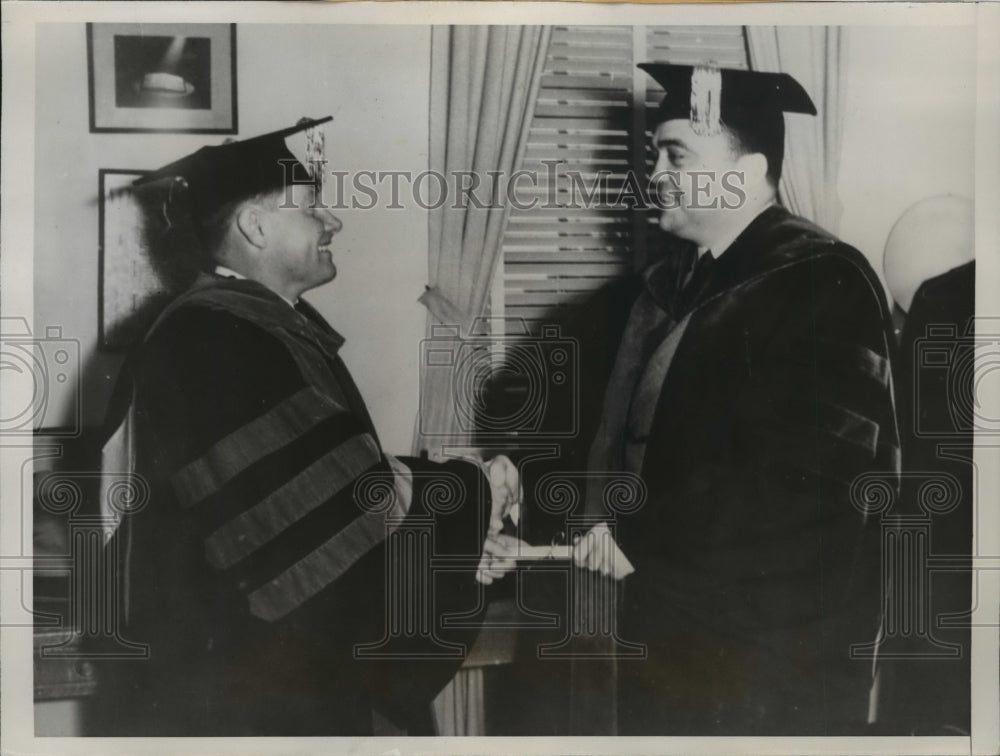 1938 Press Photo Dr John Ralley Presents J Edgar Hoover with Honorary Law Degree
