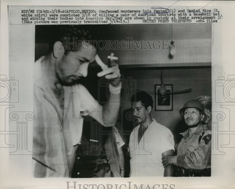 Load image into Gallery viewer, 1957 Press Photo Luis Fenton, Daniel Rios in custody at their arraignment
