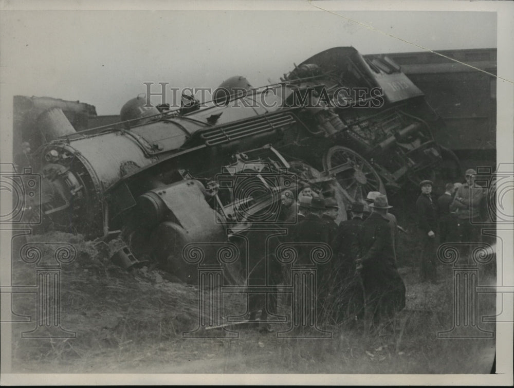 1935 Press Photo Overland Limited Hits Freight Train in Clinton, Iowa
