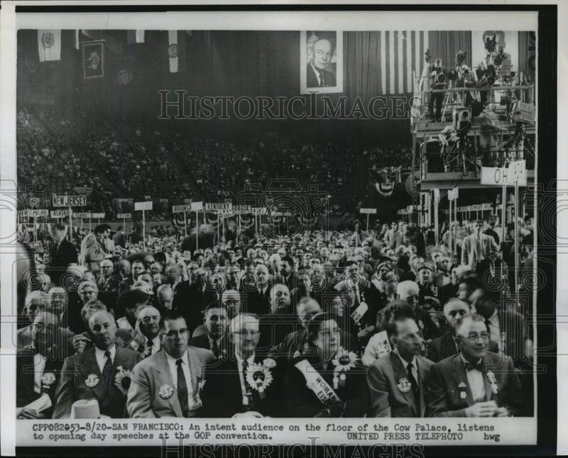 Load image into Gallery viewer, 1956 Press Photo Audience On The Floor Of The Cow Palace - nef51319
