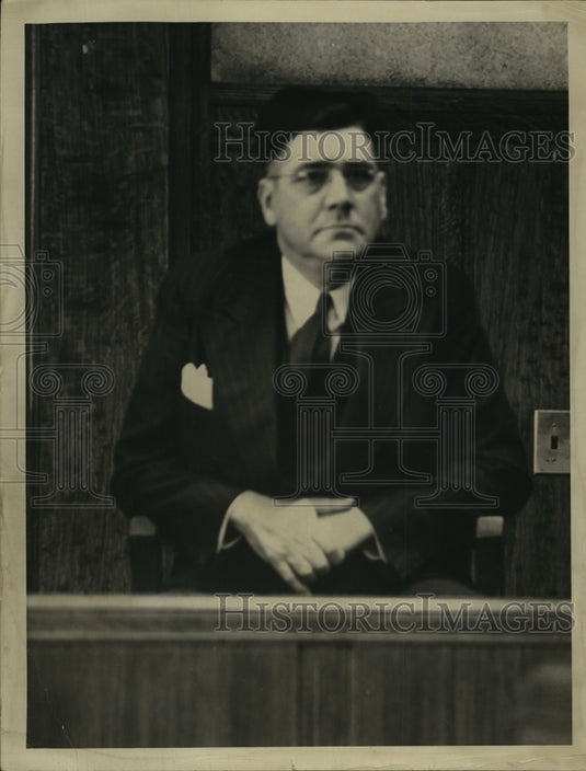1927 Press Photo Burns - Stand - nef51514
