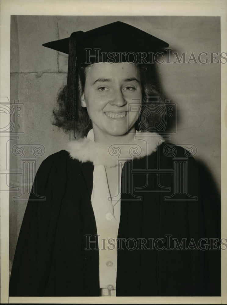 Load image into Gallery viewer, 1941 Press Photo Rachel Ingalls, winner of European Fellowship Award - nef51516
