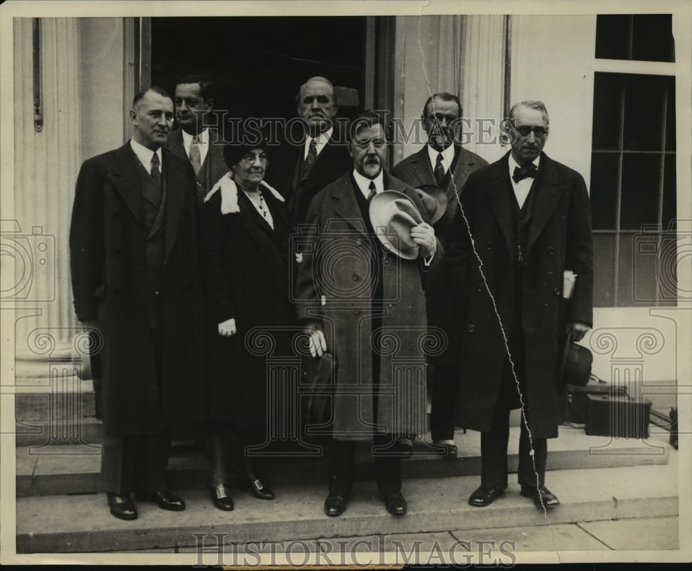 1930 Press Photo Chicago Notables Calling at White House to Invite Hoover