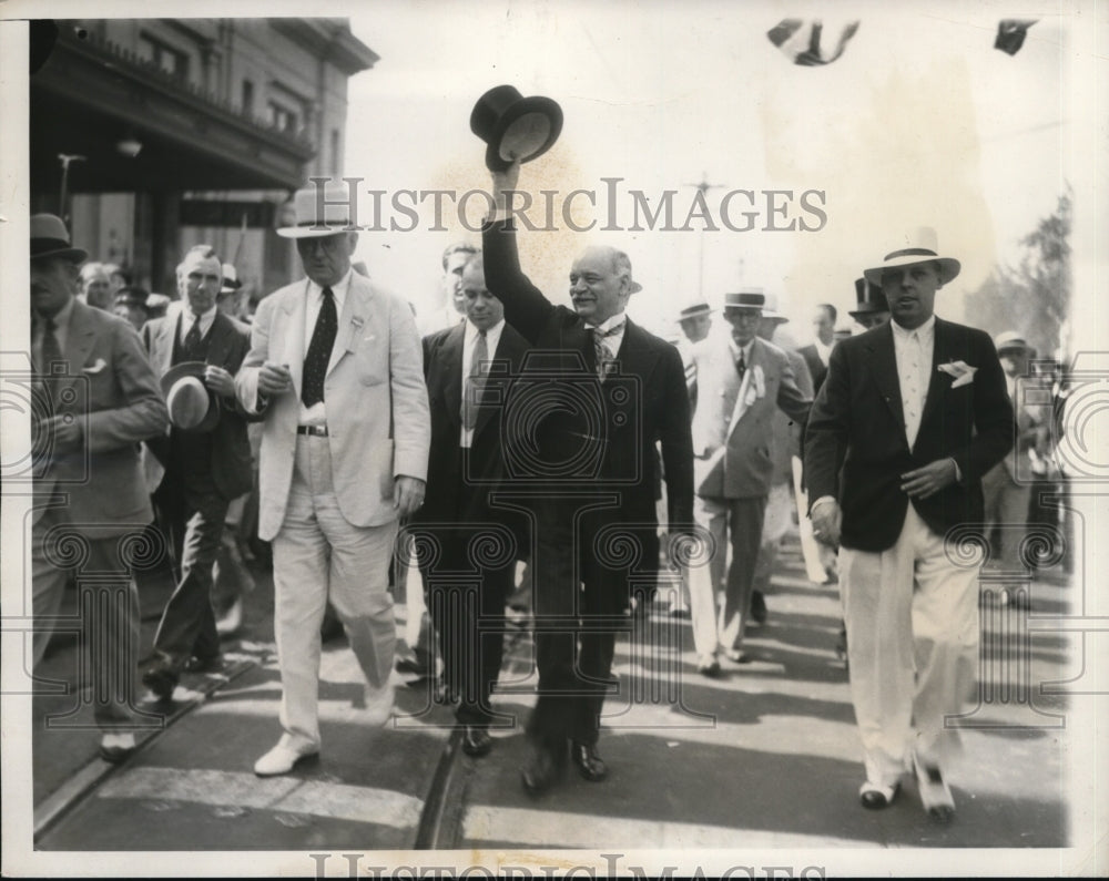 1932 Pres Photo Crowd Greet Vice-Pres Curtis as He Arrive for Olympic Dedication