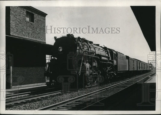 1936 Press Photo Unidentified Railroad and Train - nef51962