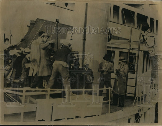 1934 Press Photo Samuel Insull Being Interviewed by Reporters - nef52000