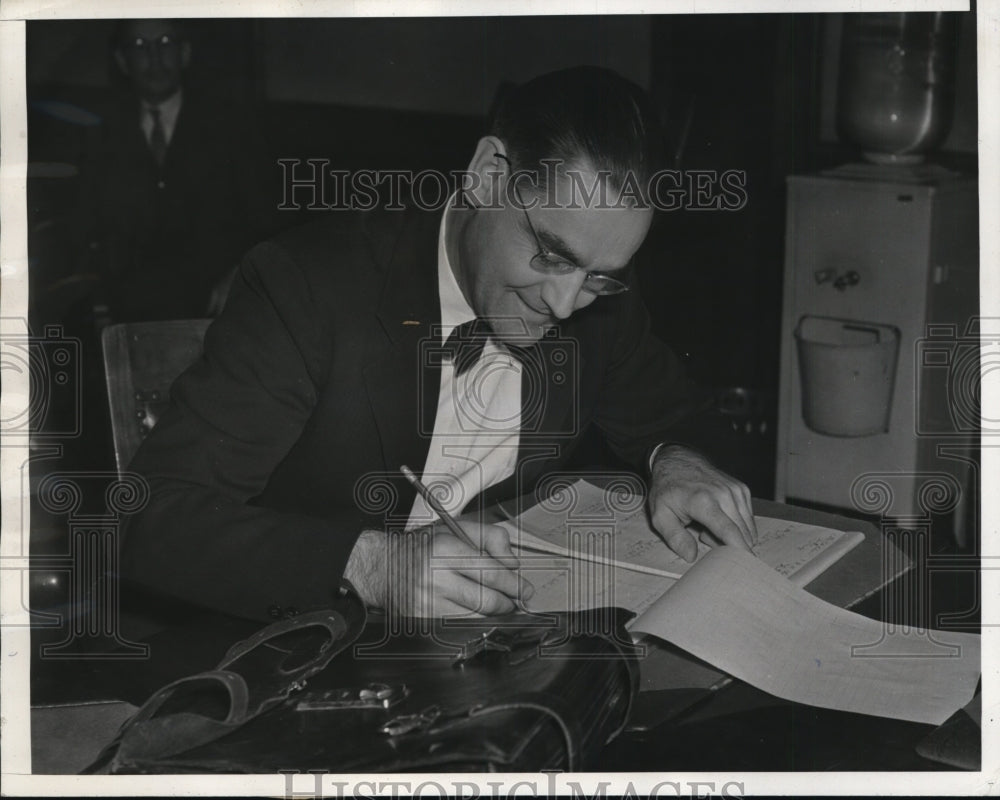 1940 Press Photo Veteran's Trial in Mass Death Case Opens - nef52006