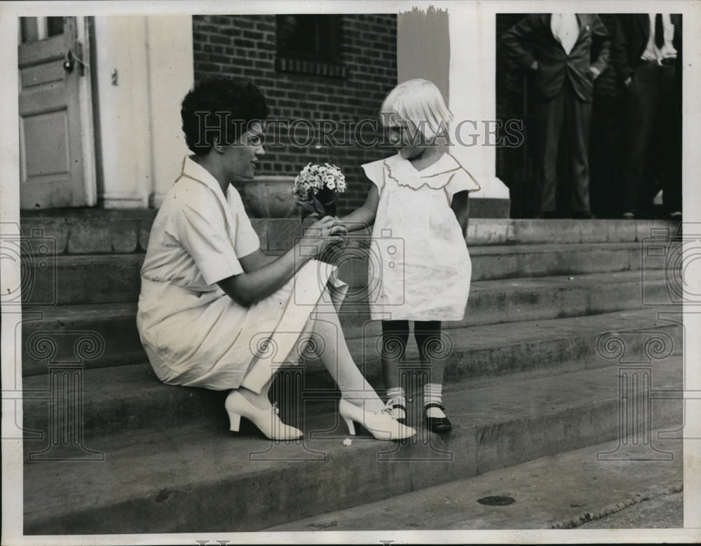 1934 Press Photo Ruth Schwagerman, Friend of Missing Boy Robert Conner, New York