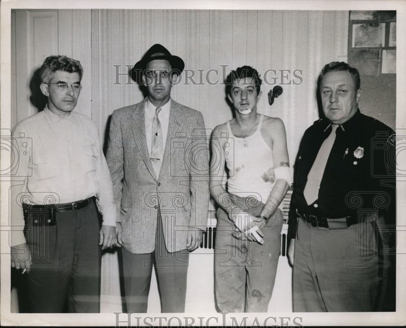 Load image into Gallery viewer, 1955 Press Photo Criminals - nef52180
