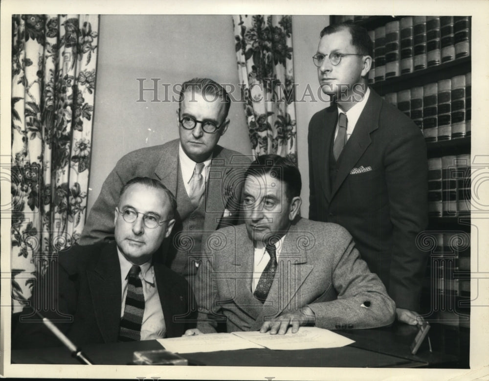 1933 Press Photo Dave Lamson Defense Attorneys, Arthur Free, E.M. Rea, etc.