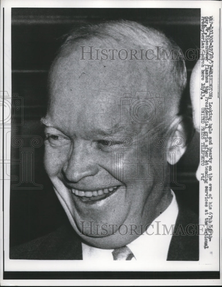 1957 Press Photo President Eisenhower flashes the Presidential grin - nef52380