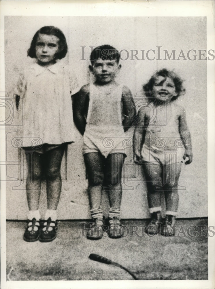 1934 Press Photo Bobby Connor 18-Months-Old Disappears Search Conducted