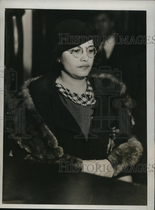 1934 Press Photo Rose Greenberg held in $130,000 Penns Grove holdup - nef52984