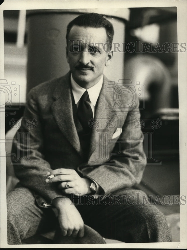 1925 Press Photo George G. Fuller arrives in San Francisco to present evidence