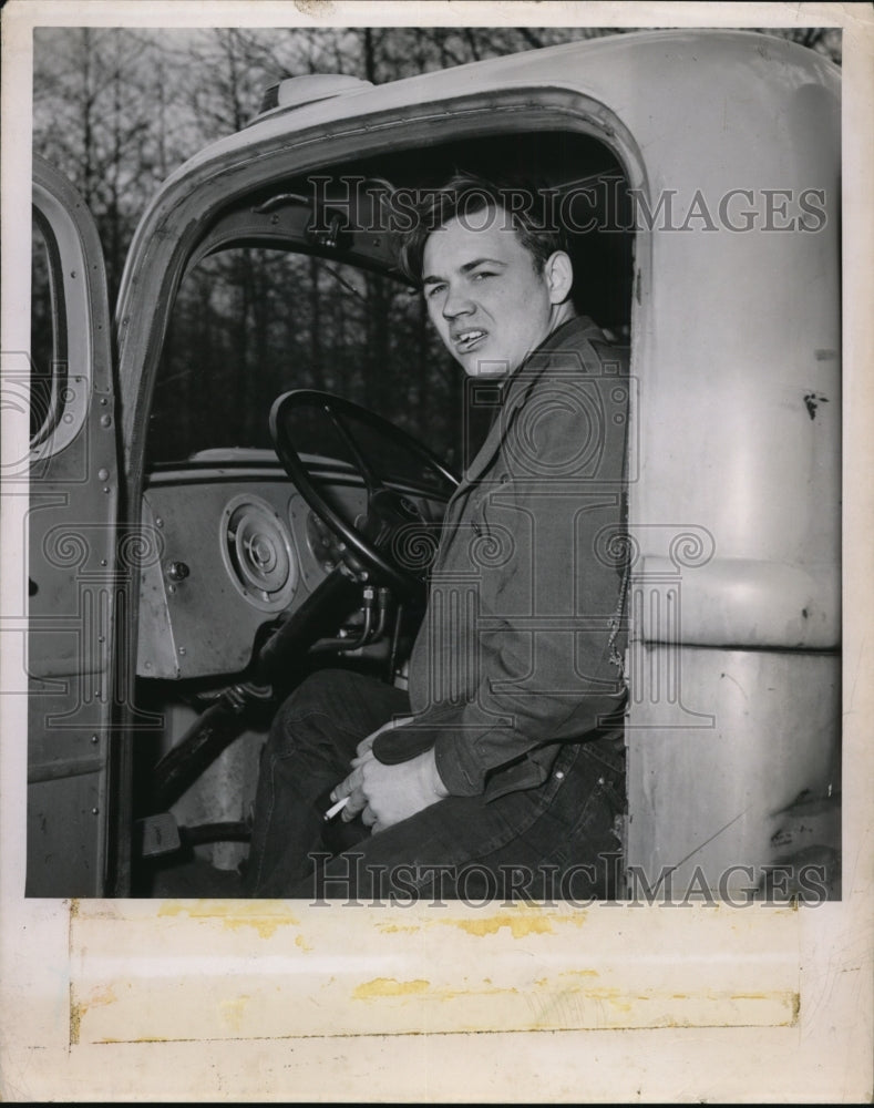 1951 Press Photo James Frank sits in truck where was he was bound by hijackers