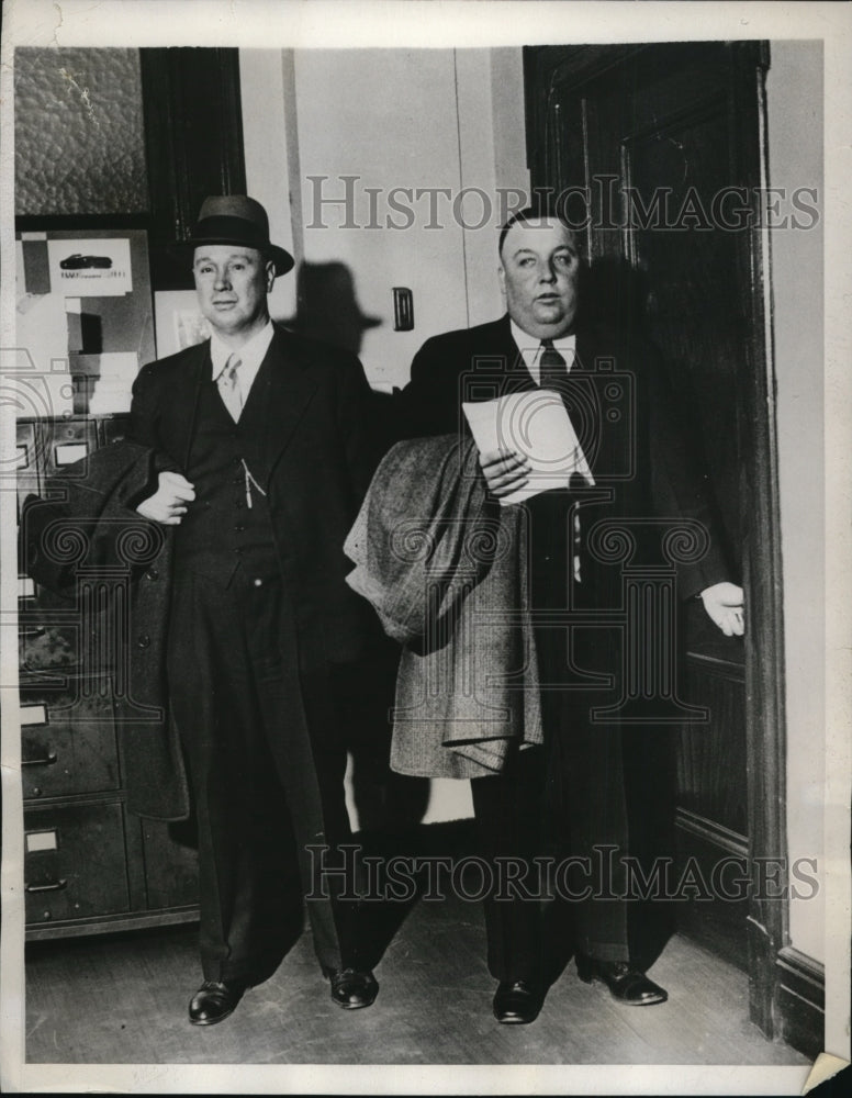 1932 Press Photo R.B. Carter, Harold Hardy arrive with extradition papers