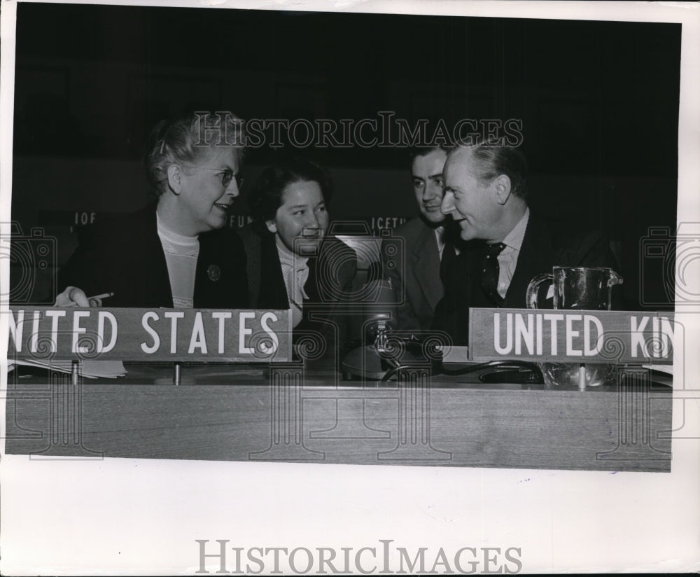 1954 Press Photo Members of Social Committee of Economic & Social Council