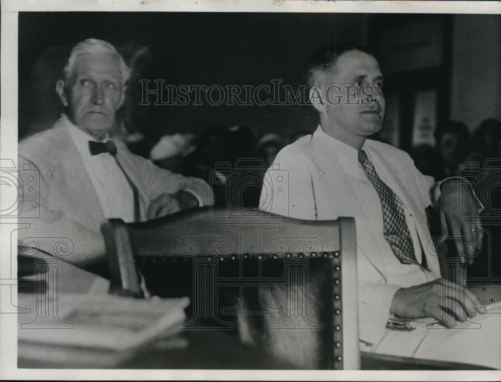 1934 Press Photo William D. Welburn, Jr with William D. Welburn, Sr. in court